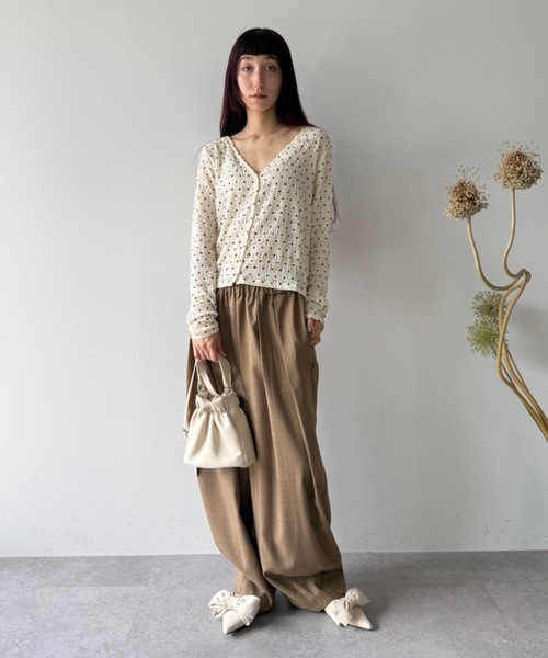 flaeu(フラユ)の「Dot Shirring Cardigan(Tシャツ/カットソー・レディース・アイボリー/ブラック・FREE)」の13枚目の写真