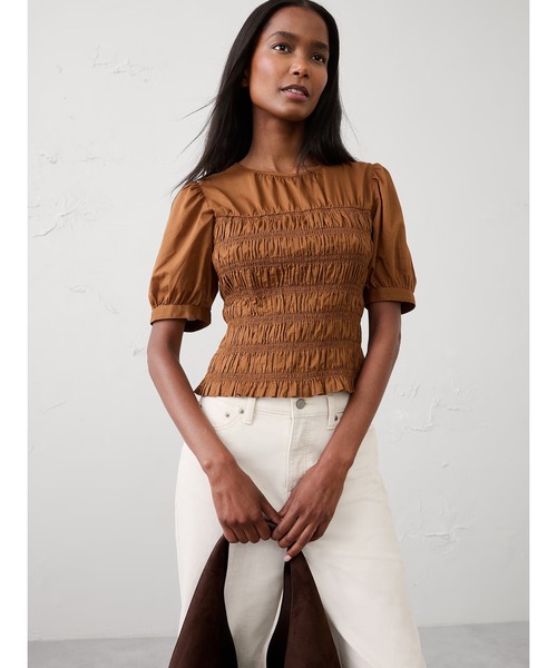 BANANA REPUBLIC FACTORY STORE — смокинг клопдроп‑топ (smoking cropped top)