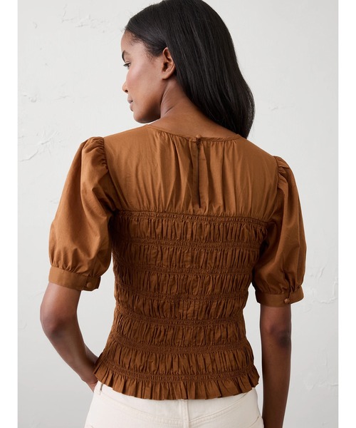 BANANA REPUBLIC FACTORY STORE（バナナリパブリック ファクトリーストア）の「BANANA REPUBLIC FACTORY STORE　　スモッキングクロップドトップス（シャツ/ブラウス・レディース・その他1/ホワイト/その他・M/XS/L/S）」の5枚目の写真