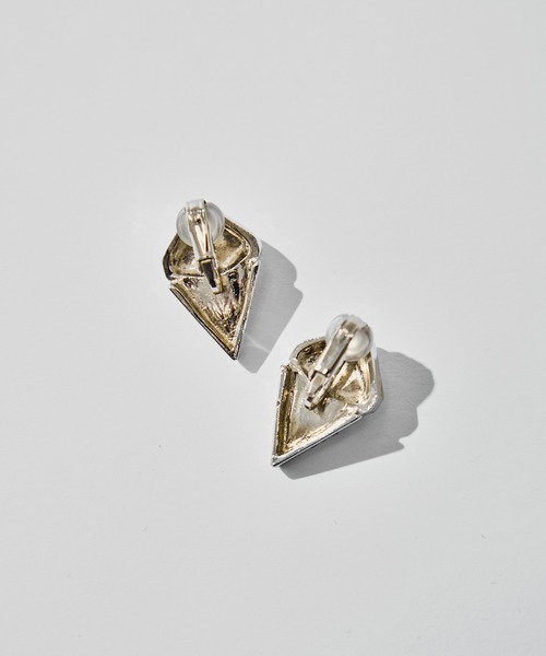 TOGA PULLA（トーガ　プルラ）の「【TOGA PULLA/トーガプルラ】Metal earrings/メタルイヤリング（イヤリング・レディース・シルバー・FREE）」の2枚目の写真
