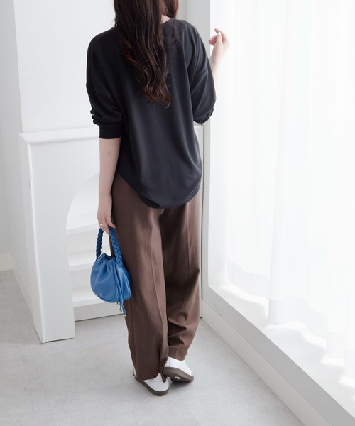 Viola e Viola(ヴィオラエヴィオラ)の「細見えラインリップル素材ジップトップス(Tシャツ/カットソー・レディース・ネイビー/ダークブルー/ブラック/オリーブ/レッド・M/L/LL)」の10枚目の写真