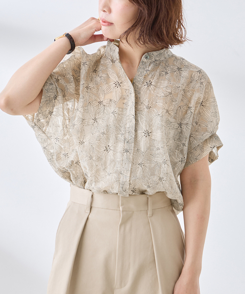 journal standard L'essage(ジャーナルスタンダードレサージュ)の「IPEKERフラワー/無地タックスリーブシャツ(シャツ/ブラウス・レディース・ブラック系その他/アイボリー/ウッド・FREE)」の2枚目の写真