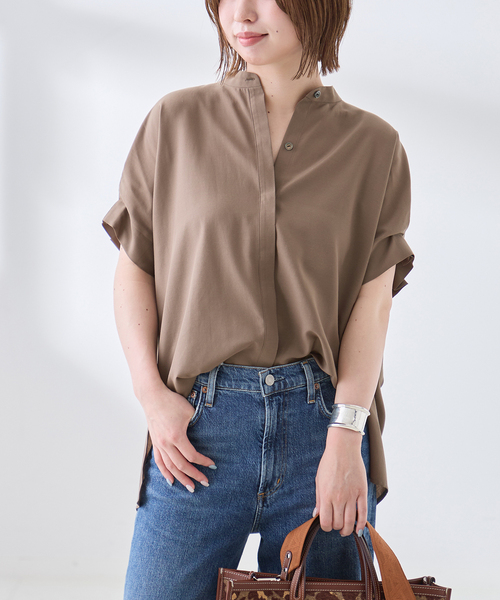 journal standard L'essage(ジャーナルスタンダードレサージュ)の「IPEKERフラワー/無地タックスリーブシャツ(シャツ/ブラウス・レディース・ブラック系その他/アイボリー/ウッド・FREE)」の5枚目の写真