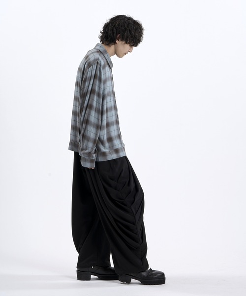 NO ID.(ノーアイディ)の「【NO ID.】Ombre Check Western BIG Shirt / オンブレー チェック ウエスタン ビッグ シャツ(シャツ/ブラウス・メンズ・イエロー/ブルーグレー/ブラック・ONE SIZE)」の6枚目の写真