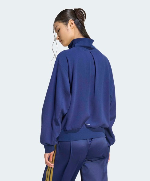 adidas（アディダス）の「ラックスフロー ピーチ スペーサー ルーズフィット ハーフジップ プルオーバー / アディダス adidas（スウェット・レディース・ブルー・X-LARGE/SMALL/MEDIUM/LARGE/XX-LARGE）」の2枚目の写真