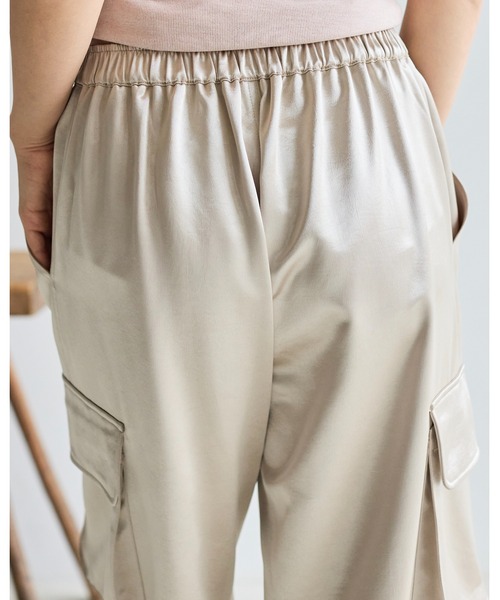 BIRTHDAY BASH(バースデイバッシュ)の「SATIN CARGO WIDE PANTS(サテンカーゴワイドパンツ)(カーゴパンツ・レディース・ベージュ/サックスブルー・S/M)」の11枚目の写真