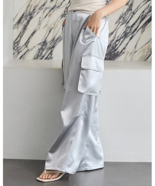 BIRTHDAY BASH(バースデイバッシュ)の「SATIN CARGO WIDE PANTS(サテンカーゴワイドパンツ)(カーゴパンツ・レディース・ベージュ/サックスブルー・S/M)」の20枚目の写真