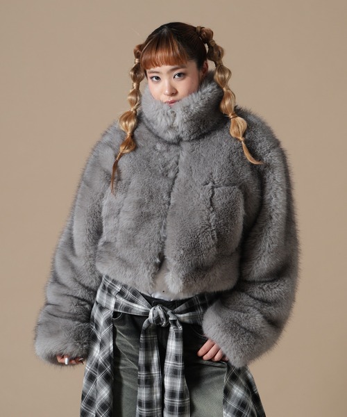 DANKE SCHON(ダンケシェーン)の「DankeSchon/ダンケシェーン/WOMEN ECO FUR STAND BLOUSON(ブルゾン・レディース・ブラウン/グレー・F)」の7枚目の写真
