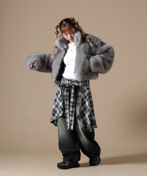 DANKE SCHON(ダンケシェーン)の「DankeSchon/ダンケシェーン/WOMEN ECO FUR STAND BLOUSON(ブルゾン・レディース・ブラウン/グレー・F)」の15枚目の写真