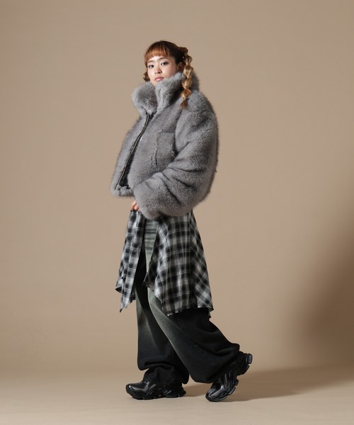 DANKE SCHON(ダンケシェーン)の「DankeSchon/ダンケシェーン/WOMEN ECO FUR STAND BLOUSON(ブルゾン・レディース・ブラウン/グレー・F)」の16枚目の写真