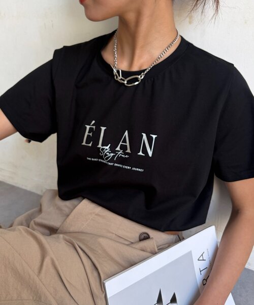 Chez toi(シェトワ)の「箔プリントロゴT(Tシャツ/カットソー・レディース・カーキ/モカ/オフホワイト/ブラック・FREE)」の2枚目の写真