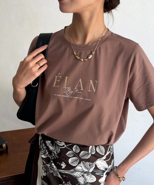Chez toi(シェトワ)の「箔プリントロゴT(Tシャツ/カットソー・レディース・カーキ/モカ/オフホワイト/ブラック・FREE)」の3枚目の写真