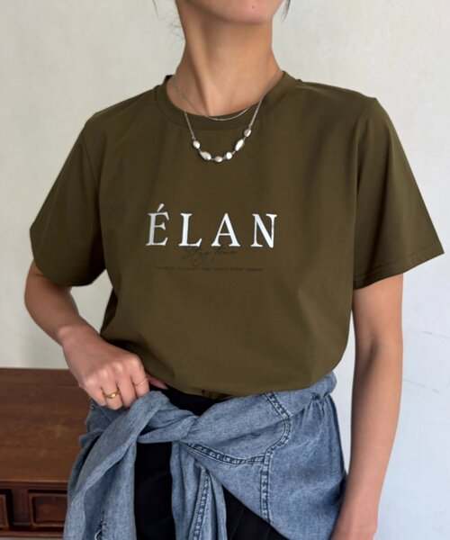 Chez toi(シェトワ)の「箔プリントロゴT(Tシャツ/カットソー・レディース・カーキ/モカ/オフホワイト/ブラック・FREE)」の10枚目の写真