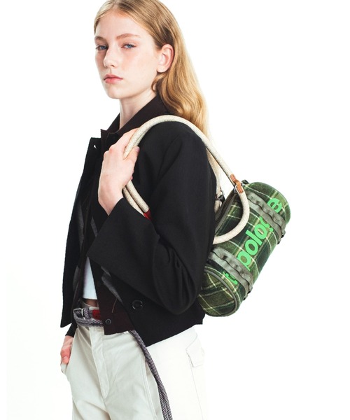 Topologie(トポロジー)の「Barrel Bag Small(バレル バッグ スモール)(ショルダーバッグ・レディース・グリーン系・ONE SIZE)」の5枚目の写真