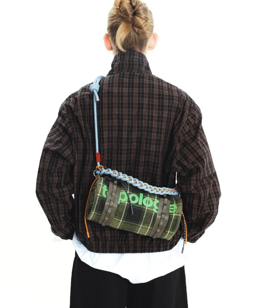 Topologie(トポロジー)の「Barrel Bag Small(バレル バッグ スモール)(ショルダーバッグ・レディース・グリーン系・ONE SIZE)」の7枚目の写真