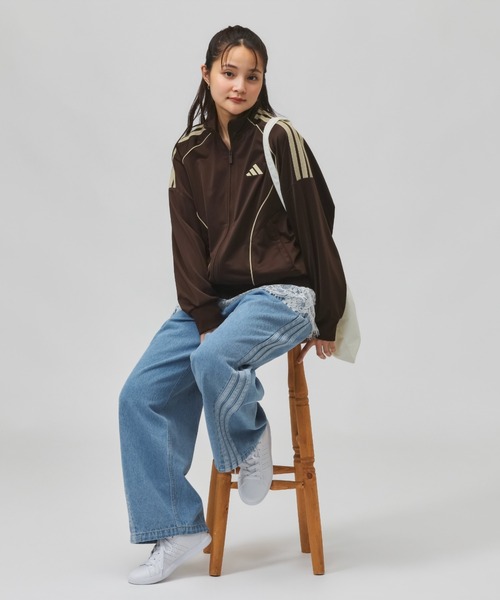 adidas(アディダス)の「アディダス adidas スタジアム ウォッシュ デニム ルーズフィット パンツ(デニムパンツ・レディース・ダークブルー/ブラック/ブルー・S/L/M/XL)」の10枚目の写真