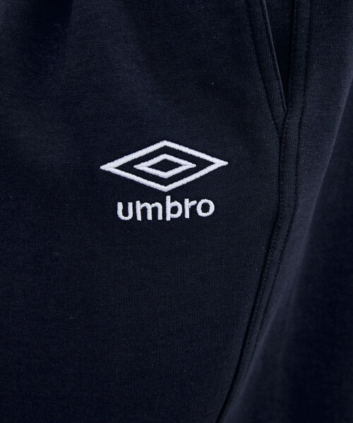 UMBRO(アンブロ)の「UMBRO × PUBLUX/アンブロ <セットアップ対応>別注 ダンボール タック スウェットパンツ 限定展開(スウェットパンツ・メンズ・ネイビー/グレー/ブラック・MEDIUM/LARGE)」の10枚目の写真