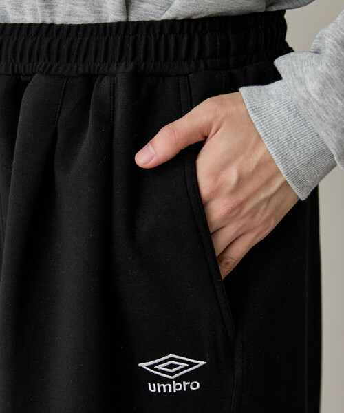 UMBRO(アンブロ)の「UMBRO × PUBLUX/アンブロ <セットアップ対応>別注 ダンボール タック スウェットパンツ 限定展開(スウェットパンツ・メンズ・ネイビー/グレー/ブラック・MEDIUM/LARGE)」の22枚目の写真