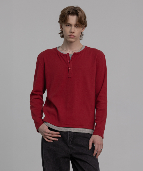 DECOROSO（デコローゾ）の「YEEZY レイヤード ヘンリーネック 長袖 Tシャツ [ディープレッド]（Tシャツ/カットソー・メンズ・その他・LARGE/X-LARGE）」の6枚目の写真