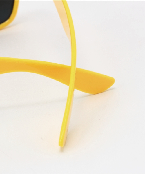 WEGO(ウィゴー)の「WEGO/カラフルTOYミラーサングラス(サングラス・レディース・サックスブルー/イエロー系その他/グリーン/レッド/ピンク/ターコイズブルー/ブルー/パープル/イエロー/ライトパープル/オレンジ系その他/ホワイト/ブラック/ライトピンク・FREE)」の21枚目の写真