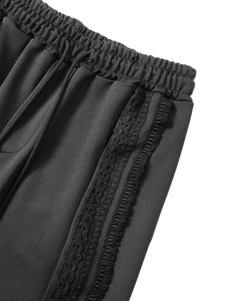 AJOBYAJO（アジョバイアジョ）の「Multi Lace Trim One Tuck Track Pants [BLACK]（スウェットパンツ・レディース・その他・MEDIUM/LARGE/X-LARGE）」の3枚目の写真