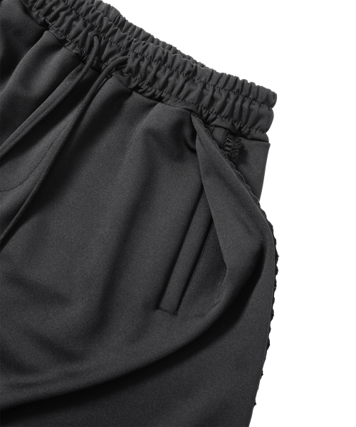 AJOBYAJO（アジョバイアジョ）の「Multi Lace Trim One Tuck Track Pants [BLACK]（スウェットパンツ・レディース・その他・MEDIUM/LARGE/X-LARGE）」の4枚目の写真