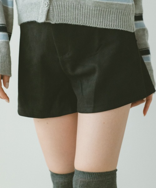 VANNIE U(ヴァニーユー)の「スエードショートパンツ(その他パンツ・レディース・ブラウン/ブラック・FREE)」の5枚目の写真