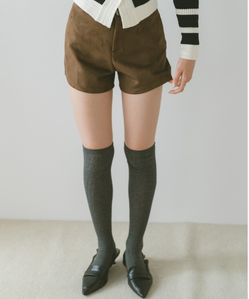 VANNIE U(ヴァニーユー)の「スエードショートパンツ(その他パンツ・レディース・ブラウン/ブラック・FREE)」の22枚目の写真