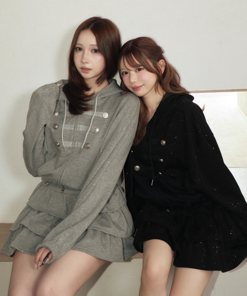 TITTY&CO.（ティティーアンドコー）の「ラメナポレオンスウェットセットアップ（セットアップ・レディース・カーキ/ブラック/グレー・FREE）」の12枚目の写真