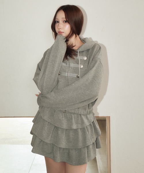 TITTY&CO.（ティティーアンドコー）の「ラメナポレオンスウェットセットアップ（セットアップ・レディース・カーキ/ブラック/グレー・FREE）」の10枚目の写真
