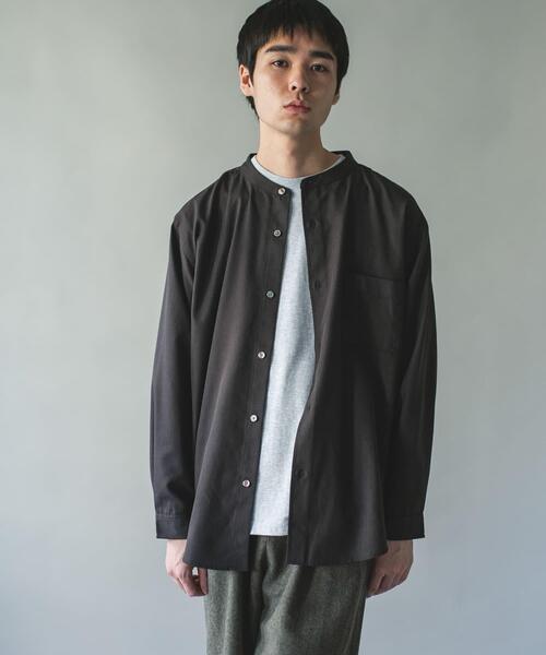 URBAN RESEARCH DOORS(アーバンリサーチドアーズ)の「ウール混ミニヘリンボーンワイドバンドシャツ(シャツ/ブラウス・メンズ・チャコールグレー/ブラウン/グリーン系その他・LARGE/MEDIUM)」の21枚目の写真