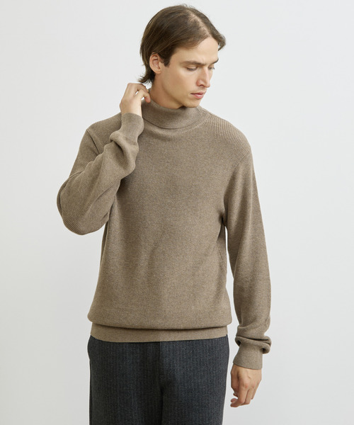 MEN'S MELROSE(メンズメルローズ)の「ウーレンウーステッド片畦タートルネックニット | ウォッシャブル(ニット/セーター・メンズ・ブラック/ベージュ/グレー・2/4/3)」の19枚目の写真