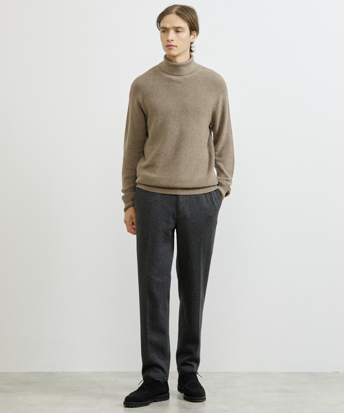 MEN'S MELROSE(メンズメルローズ)の「ウーレンウーステッド片畦タートルネックニット | ウォッシャブル(ニット/セーター・メンズ・ブラック/ベージュ/グレー・2/4/3)」の20枚目の写真