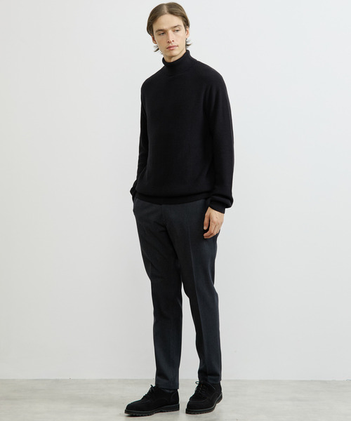 MEN'S MELROSE(メンズメルローズ)の「ウーレンウーステッド片畦タートルネックニット | ウォッシャブル(ニット/セーター・メンズ・ブラック/ベージュ/グレー・2/4/3)」の16枚目の写真
