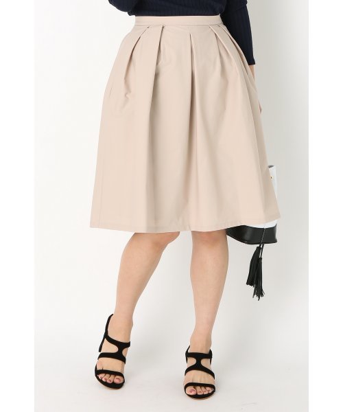 Spick & Span（スピックアンドスパン）の「WASHABLE タックスカート◆（スカート・レディース・ホワイト/グリーン/ベージュ/ネイビー・40/38/36/34）」の2枚目の写真