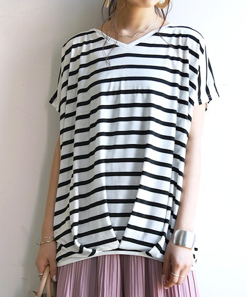 and it_(アンドイット)の「裾タックワイドプルオーバー(Tシャツ/カットソー)」|その他1