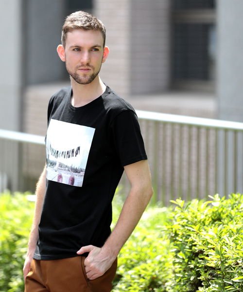 Denime（ドゥニーム）の「【Denime×LIFE MAGAZINE】ジーンズ フォト T/JEANS PHOTO T（Tシャツ/カットソー・メンズ・ホワイト/ブラック・LARGE/SMALL/X-LARGE/MEDIUM）」の16枚目の写真