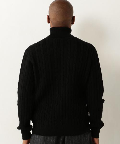 UNITED ARROWS(ユナイテッドアローズ)の「BAS ケーブル タートルネック◆(ニット/セーター・メンズ・ホワイト/ブラック/マスタード/ネイビー・LARGE/MEDIUM/SMALL/X-LARGE)」の17枚目の写真