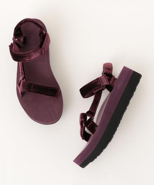 Teva（テバ）の「Teva FF/UNIVERSALVELVET（サンダル・レディース・パープル/マスタード・8/6/7/5）」の2枚目の写真