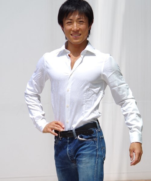 NARACAMICIE(ナラカミーチェ)の「ペイズリープリント長袖シャツ(シャツ/ブラウス・メンズ・ブラック/ホワイト/レッド・MEDIUM/SMALL/LARGE)」の2枚目の写真