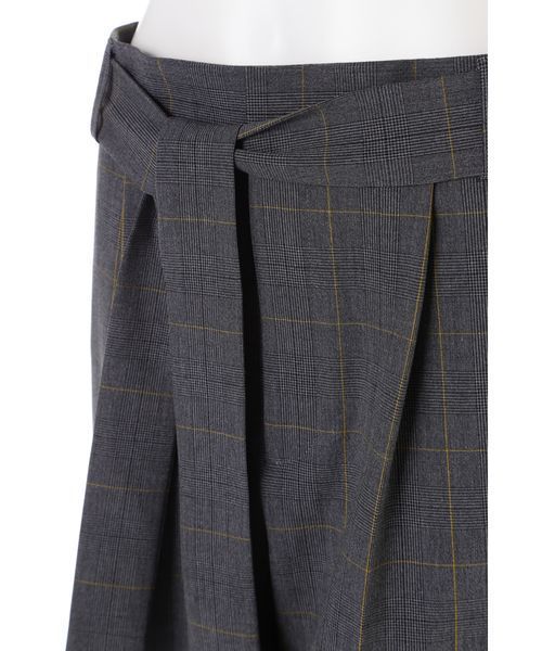 22 OCTOBRE（ヴァンドゥ－オクトーブル）の「モナルーチェセンタープレスパンツ（その他パンツ・レディース・ベージュ/グレイッシュベージュ・36/38/40）」の15枚目の写真