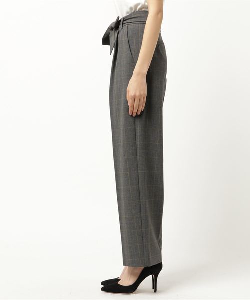 22 OCTOBRE（ヴァンドゥ－オクトーブル）の「モナルーチェセンタープレスパンツ（その他パンツ・レディース・ベージュ/グレイッシュベージュ・36/38/40）」の3枚目の写真