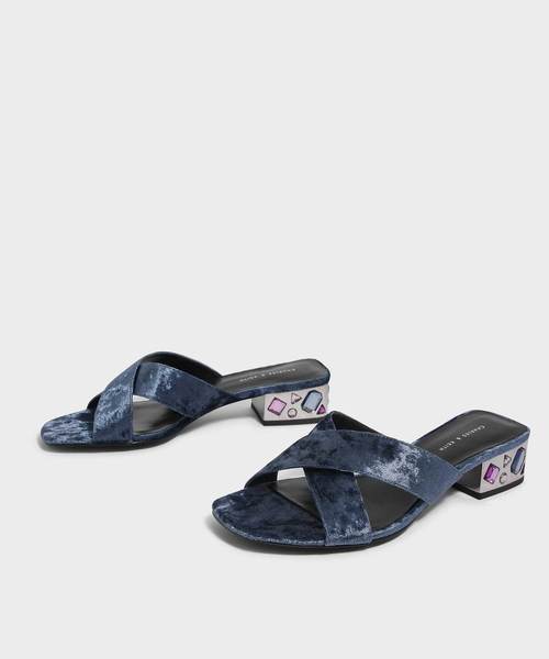 CHARLES & KEITH（チャールズ & キース）の「エンベリッシュヒールミュール / EMBELLISHED HEEL MULES（スリッポン・レディース・ブラック/ブルー・22.5cm/23cm/23.5cm/24.5cm/25cm）」の10枚目の写真