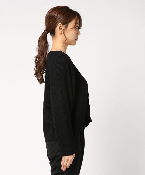 LOWRYS FARM(ローリーズファーム)の「7GアゼVネックカーディガン 807018(カーディガン/ボレロ・レディース・ブラック/パープル/グレー/ブルー・FREE)」の5枚目の写真