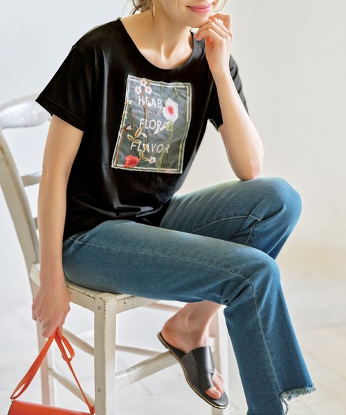 GeeRA(ジーラ)の「レディシルエットデザインTシャツ(Tシャツ/カットソー・レディース・ホワイト/ホワイト系その他/ブラック系その他/ブラック・SMALL/LARGE/X-LARGE/MEDIUM/XX-LARGE)」の12枚目の写真