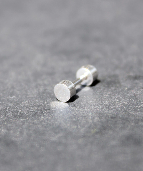 BROTHERHOOD（ブラザーフッド）の「【BROTHERHOOD】サージカル ステンレス ブロック ピアス（ピアス（片耳用）・メンズ・ゴールド/ブラック/シルバー/その他5/その他4/ピンク/その他7/その他1/その他2/その他3/その他8・FREE）」の7枚目の写真