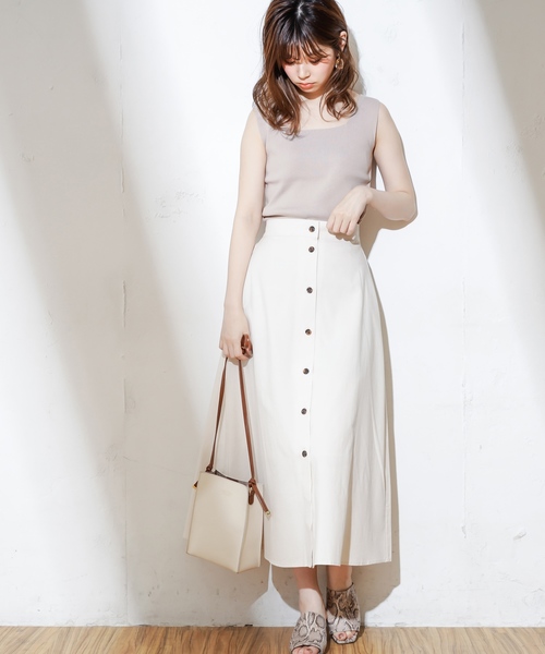 natural couture（ナチュラルクチュール）の「きれいめスクエアニットタンク（ニット/セーター・レディース・ブラック/ベージュ/パープル/オレンジ/グリーン系その他/ブラウン・FREE）」の22枚目の写真