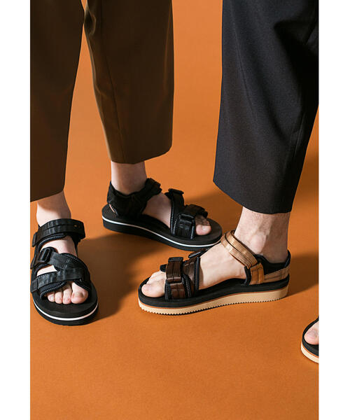 suicoke(スイコック)の「<SUICOKE × monkey time> KISEE-V/サンダル(サンダル・メンズ・ブラック/ダークブラウン・8/10/9/7)」の5枚目の写真