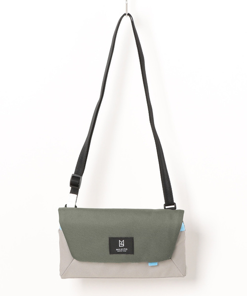 MILESTO（ミレスト）の「【MILESTO/ミレスト】NAUGHTIAM 別注 Hutte トラベルオーガナイザー（ショルダーバッグ・レディース・ブラック/ネイビー/ブラック系その他/グレイッシュベージュ・FREE）」の12枚目の写真