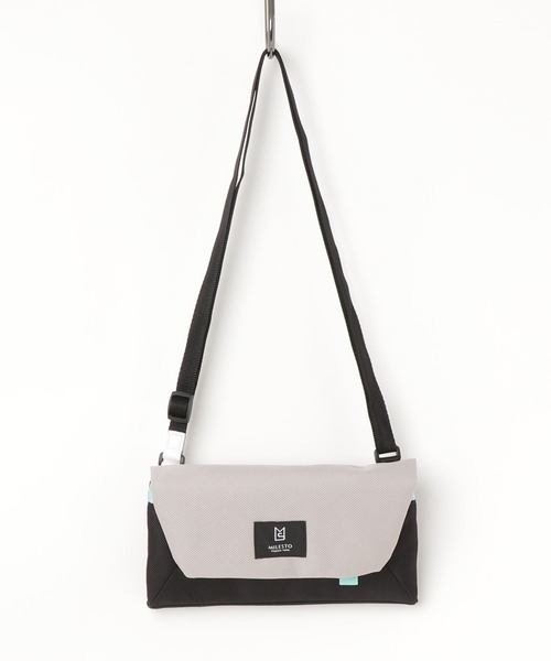 MILESTO（ミレスト）の「【MILESTO/ミレスト】NAUGHTIAM 別注 Hutte トラベルオーガナイザー（ショルダーバッグ・レディース・ブラック/ネイビー/ブラック系その他/グレイッシュベージュ・FREE）」の10枚目の写真